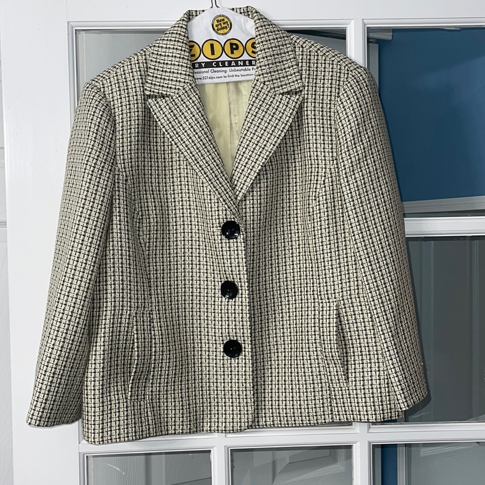 Kasper Cream and Black Tweed Jacket Size 18